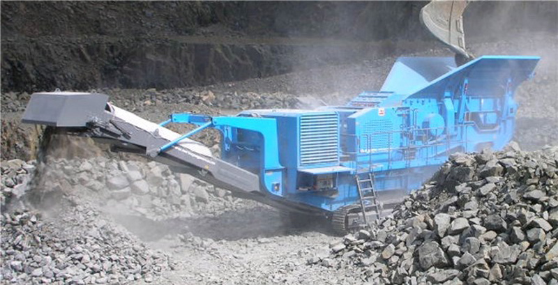 Backenbrecher PEGSON XA750 im Steinbruch