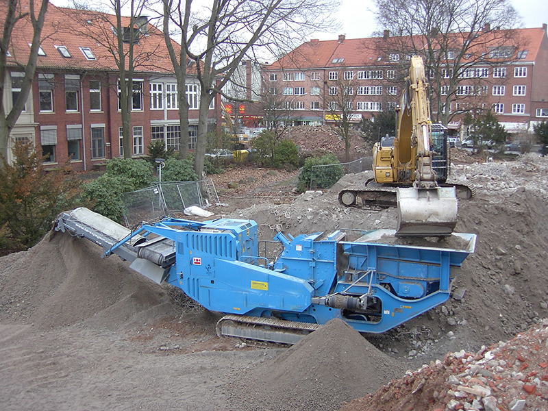 Trakpactor 260