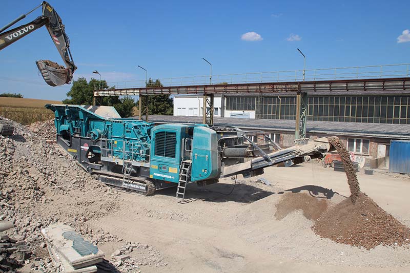 Trakpactor 550
